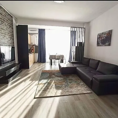 Pontoon Mamaia Nord Apartament