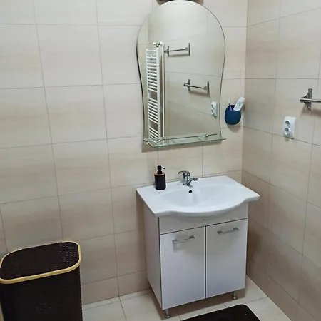 Pontoon Mamaia Nord Apartament *