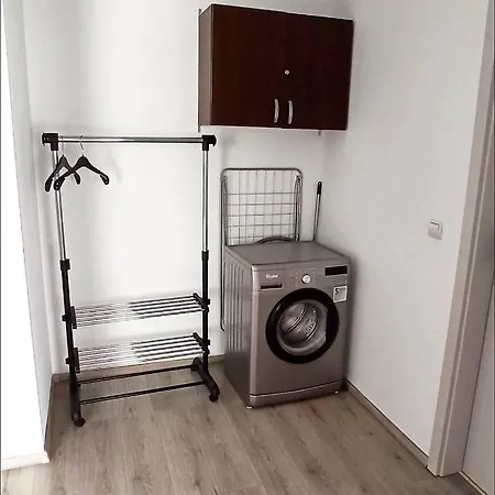 Pontoon Mamaia Nord Apartament