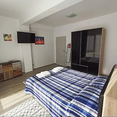 Pontoon Mamaia Nord Appartement *